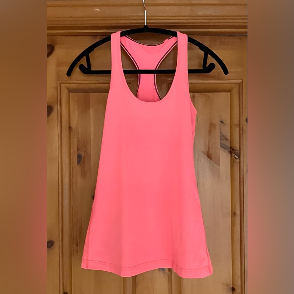 Lululemon tank top